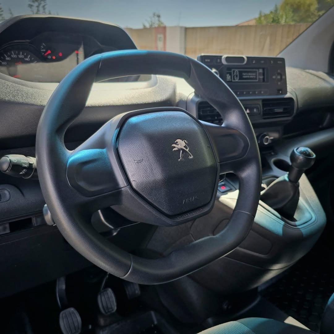 PEUGEOT PARTNER HDI foto 2