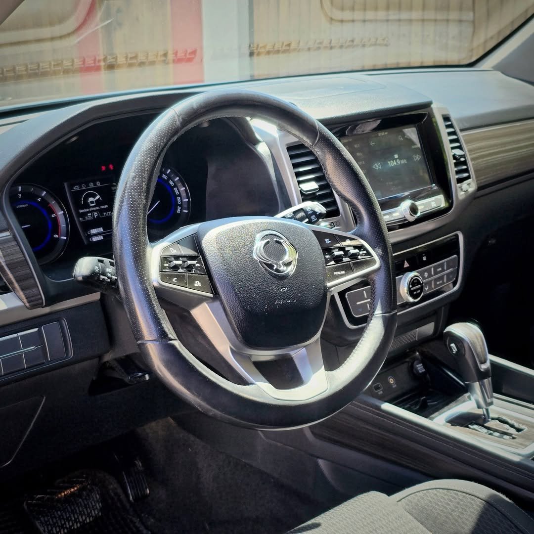 SSANGYONG NEW REXTON foto 2