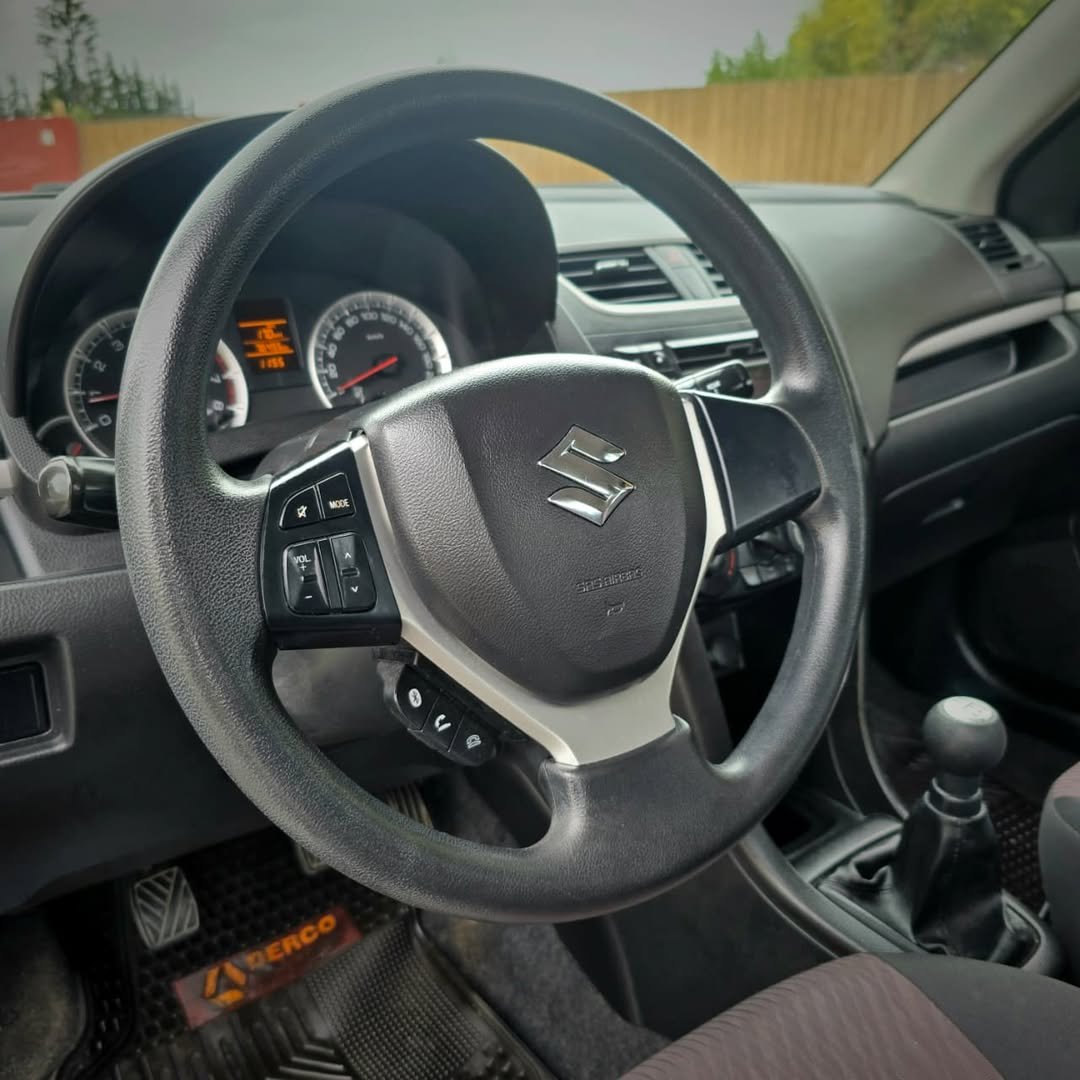 SUZUKI SWIFT GL foto 2