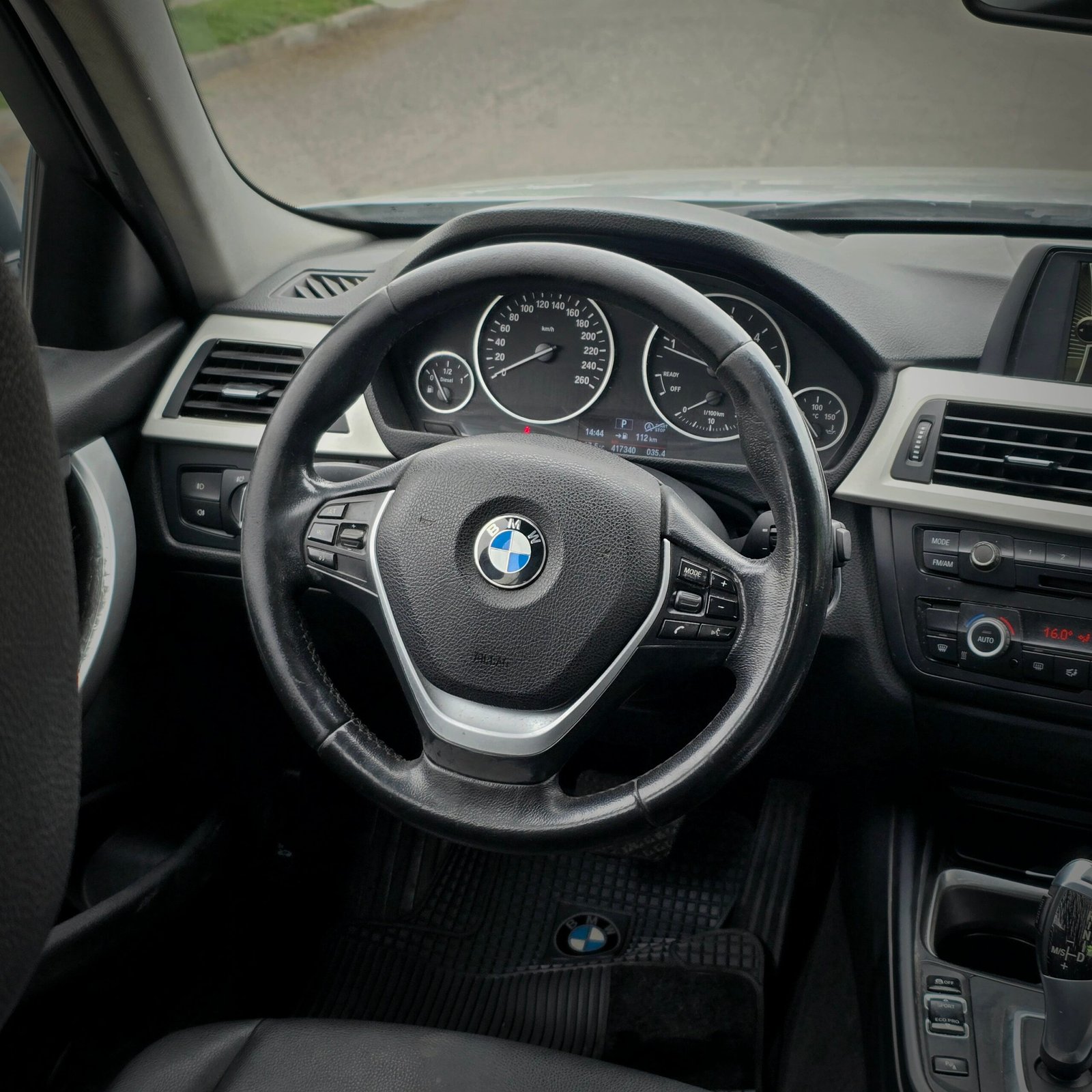 BMW 320D 2014 foto 2