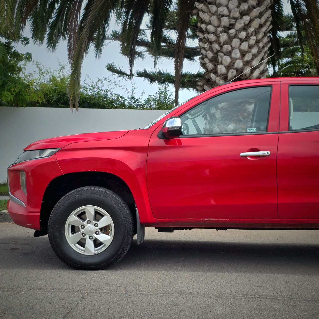 MITSUBISHI L200 foto 3