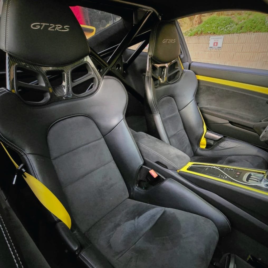 PORSCHE 911 GT2 RS foto 4