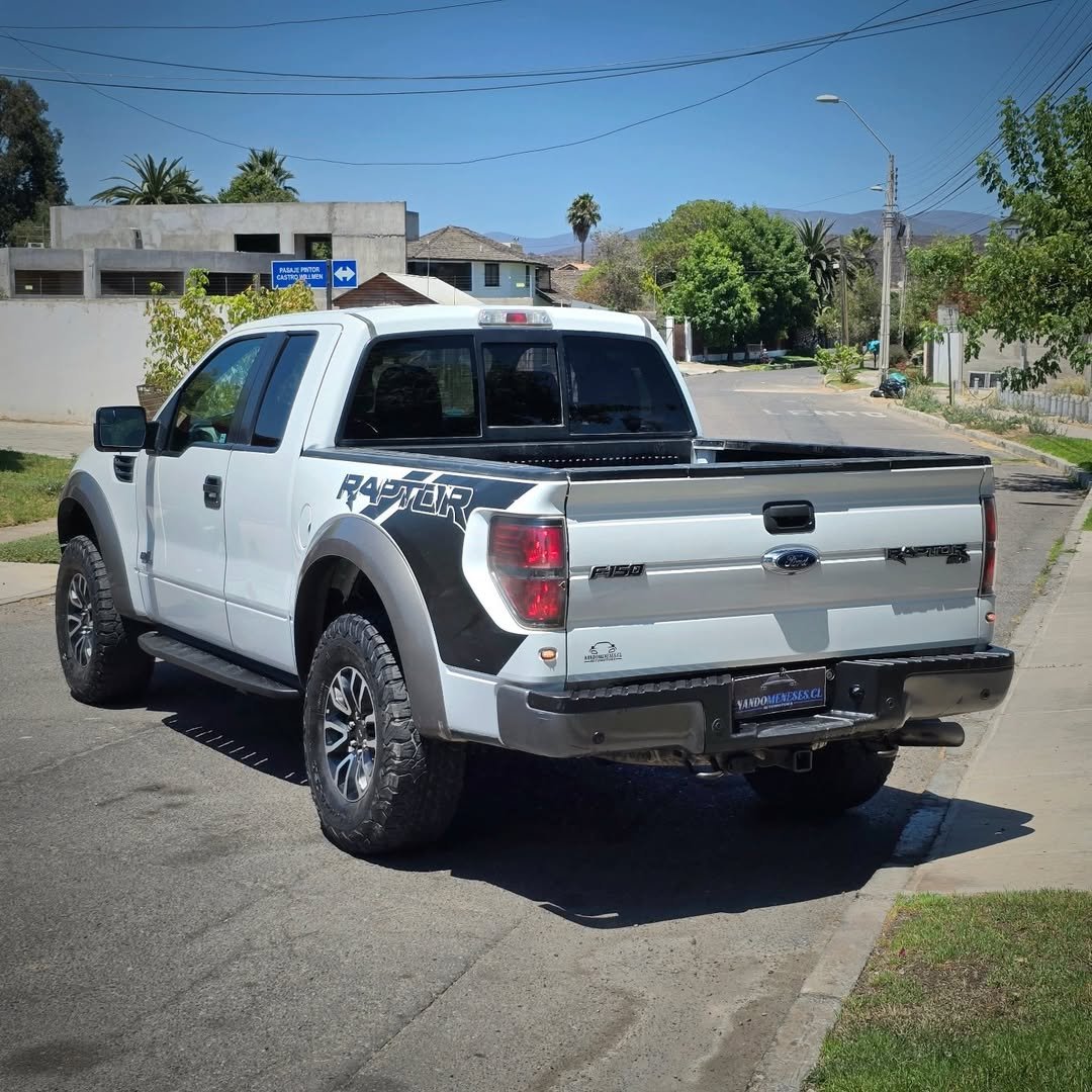 FORD F-150 RAPTOR 4X4 foto 5
