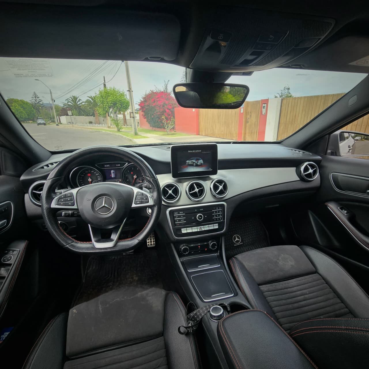 Mercedes Benz GLA 250 HB foto 6