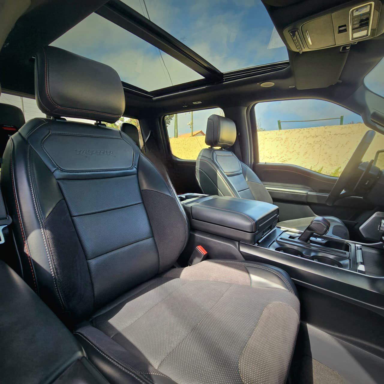 FORD F-150 RAPTOR foto 7