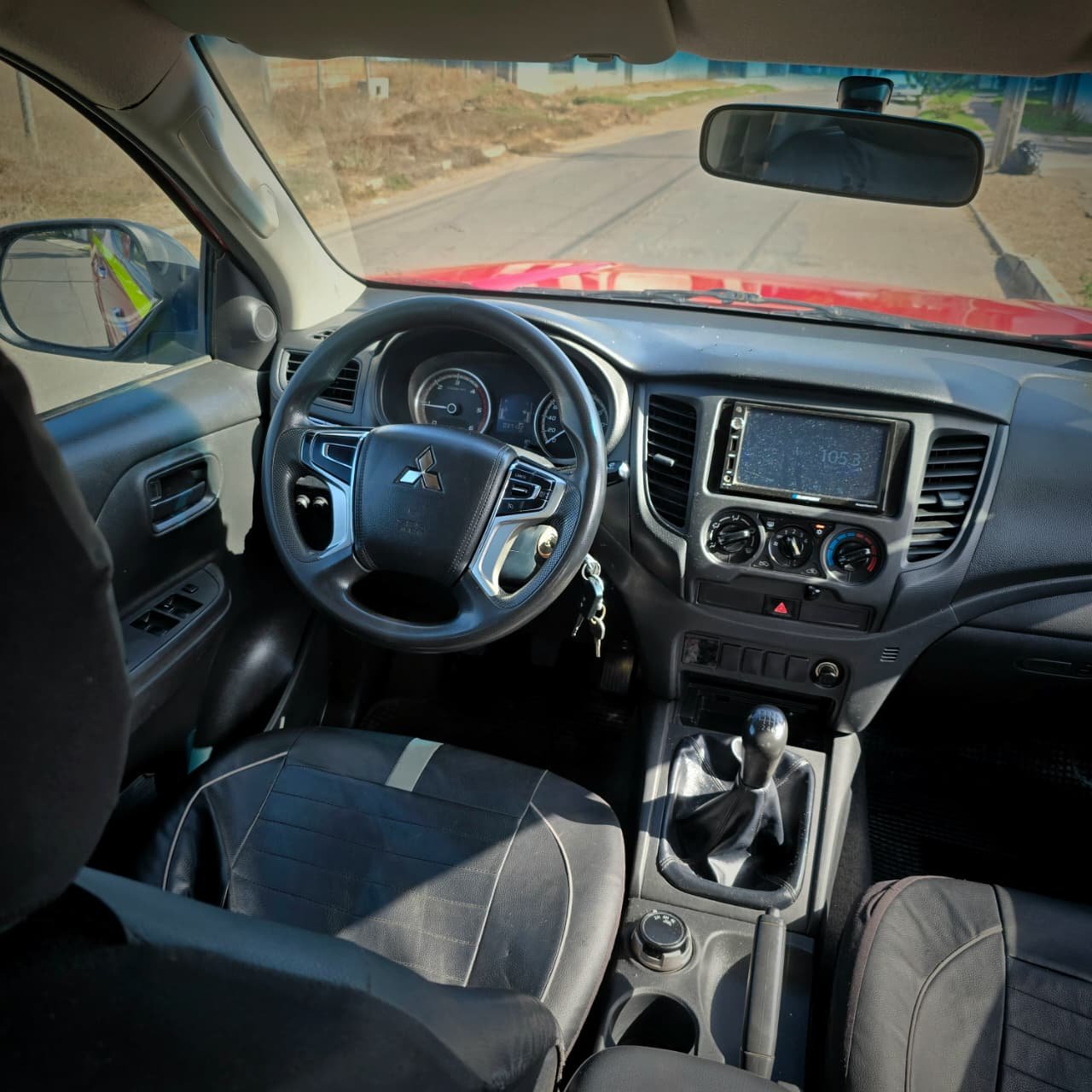 MITSUBISHI L200 2.4 TURBO DIESEL foto 6