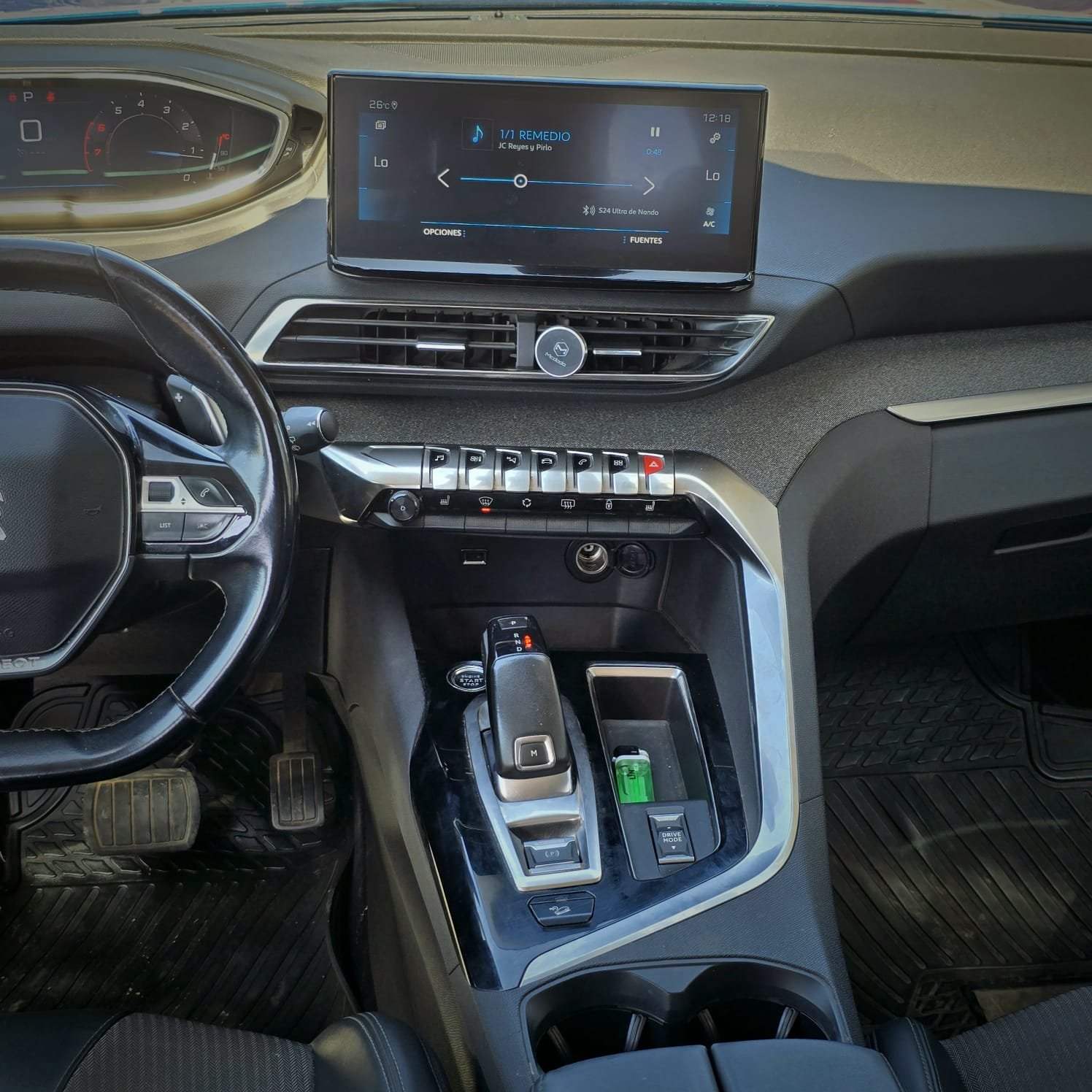 PEUGEOT 3008 1.6 TURBO foto 8