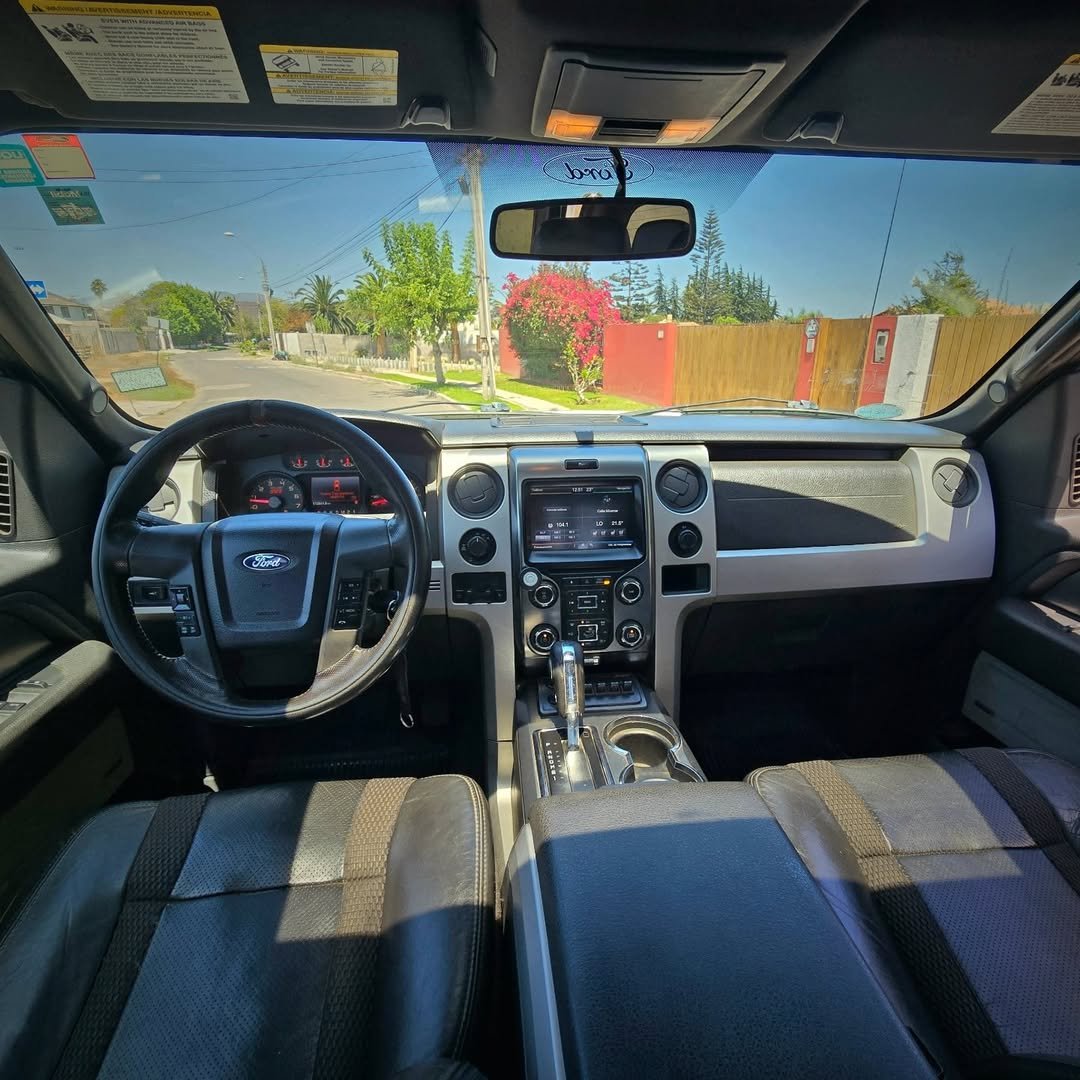 FORD F-150 RAPTOR 4X4 foto 8