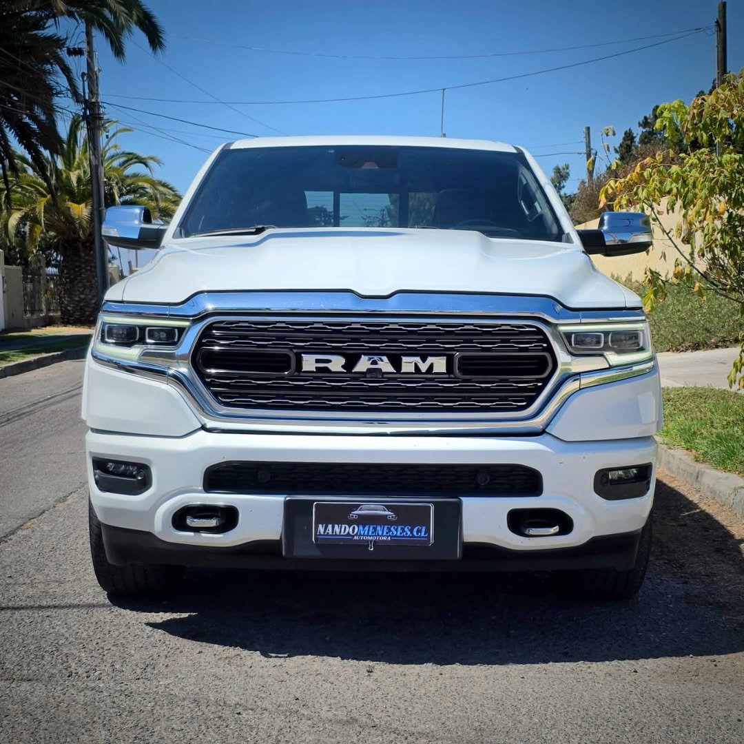 RAM 1500 LIMITED 4×4 foto 9