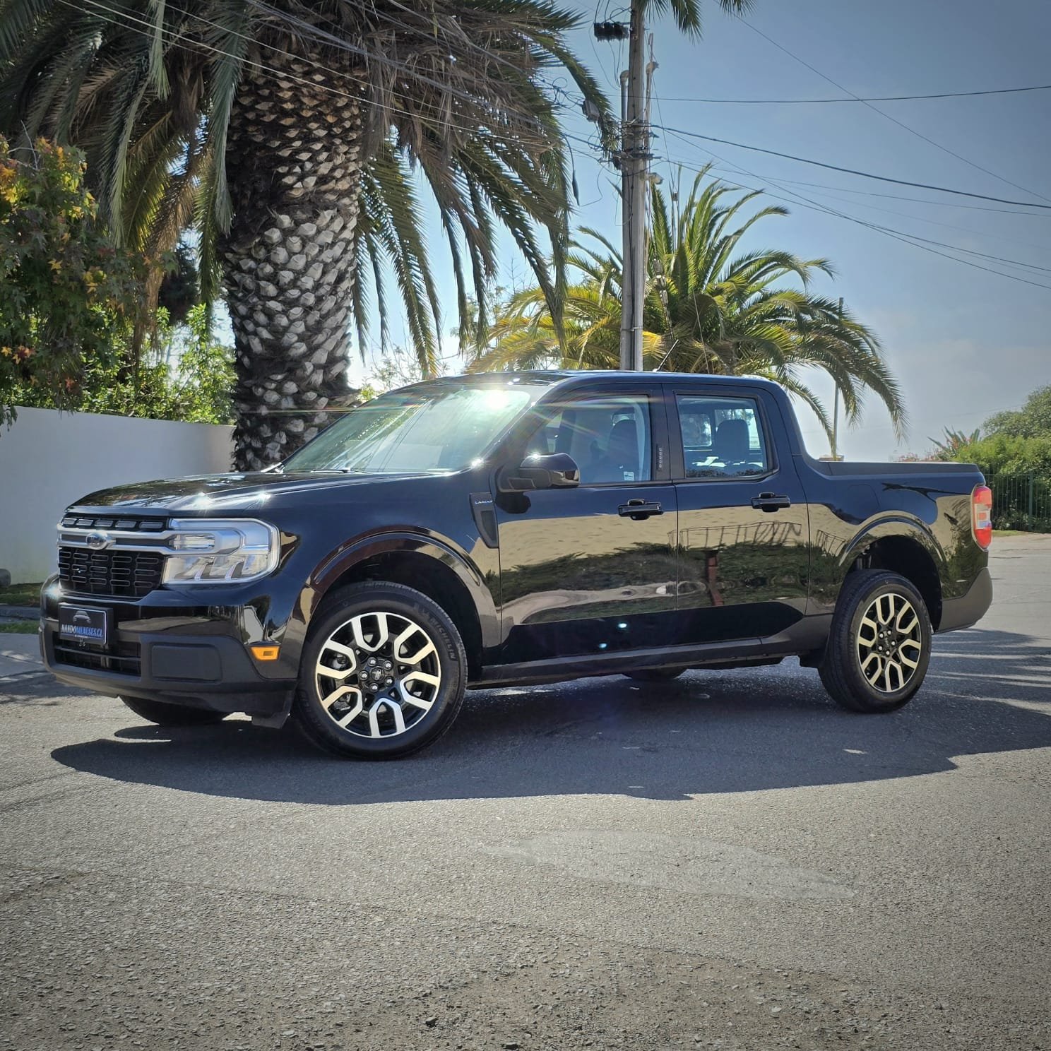 FORD MAVERICK LARIAT