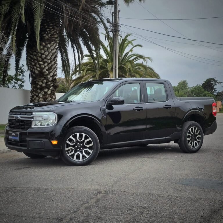 FORD MAVERICK LARIAT