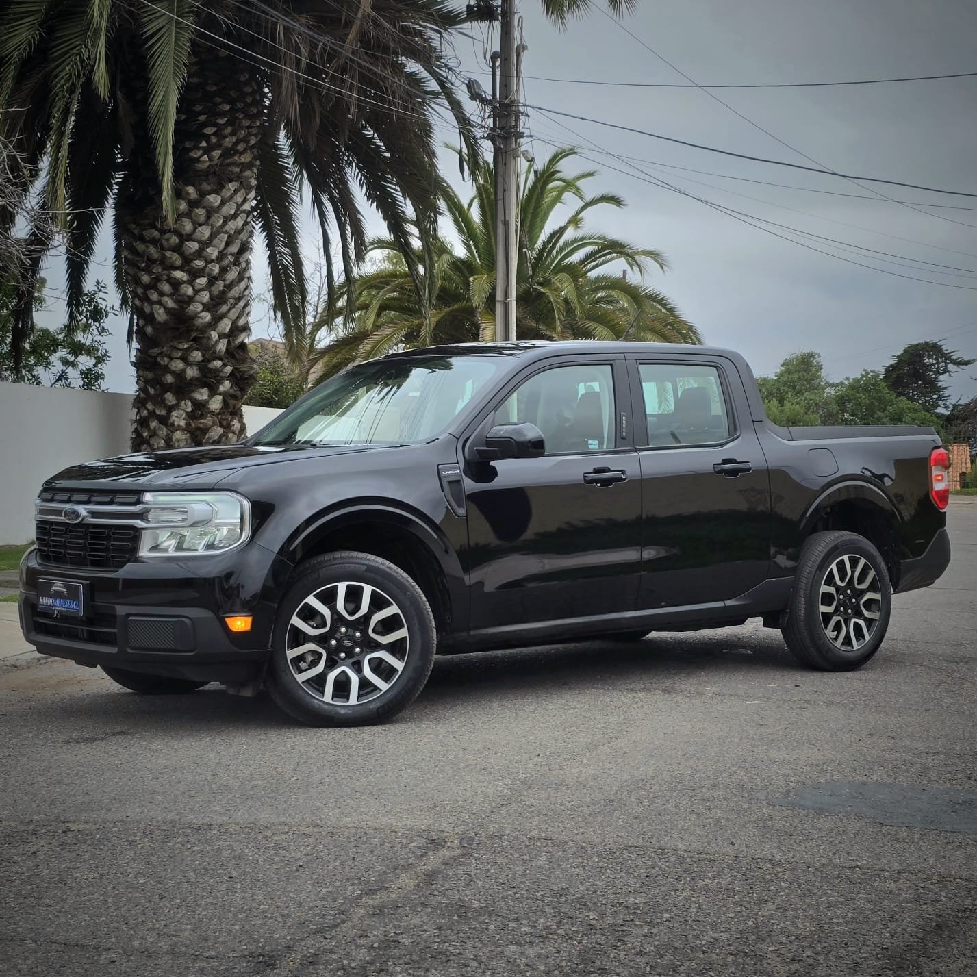 FORD MAVERICK LARIAT