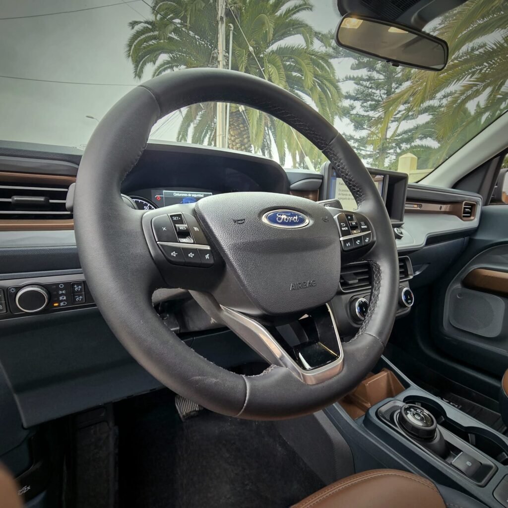 FORD MAVERICK LARIAT 2024 foto 10