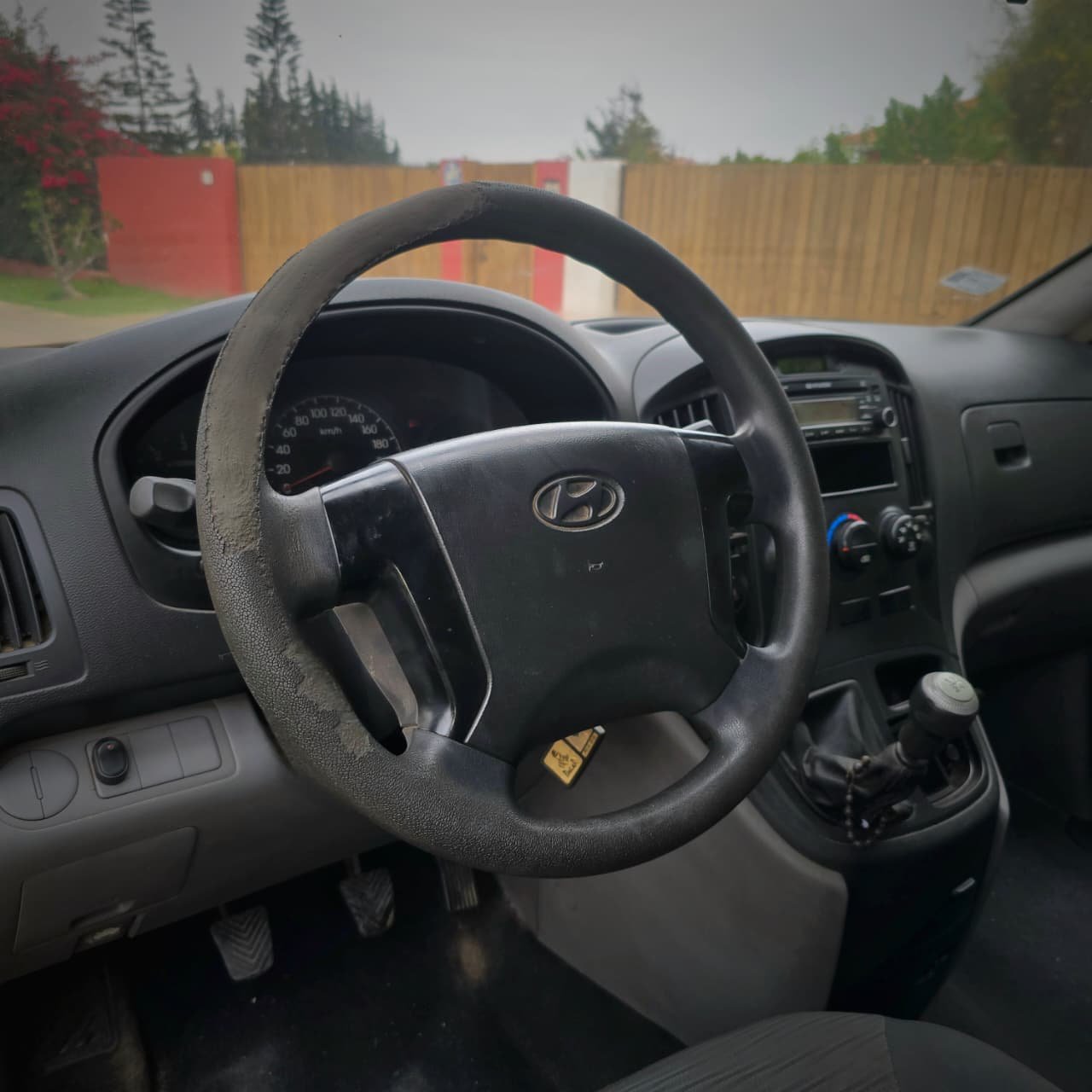 HYUNDAI ESCOLAR GL foto 2