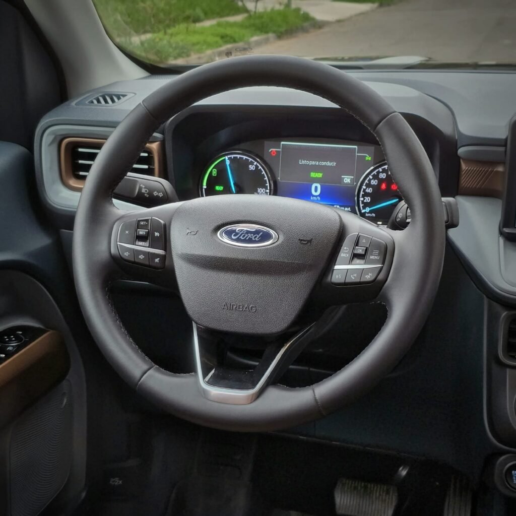 FORD MAVERICK LARIAT 2024 foto 2