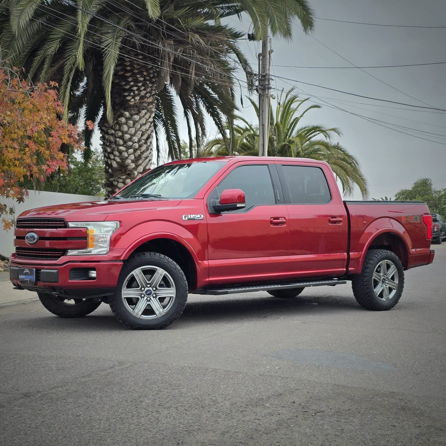 FORD F-150 LARIAT SPORT