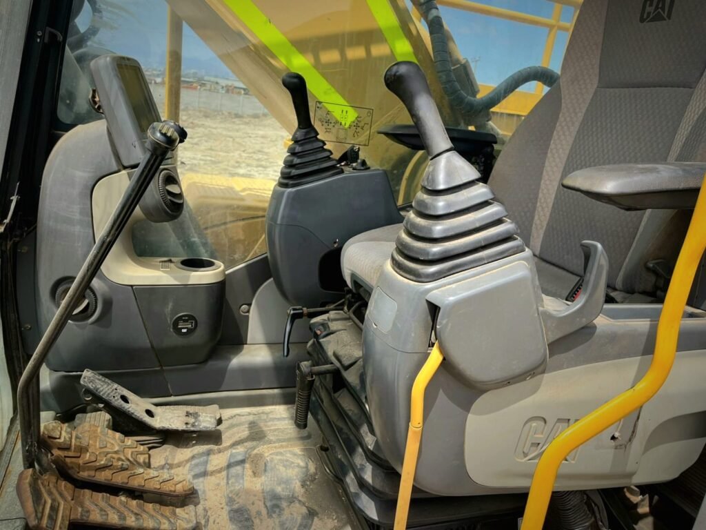 CATERPILLAR 336DL 2016 foto 2
