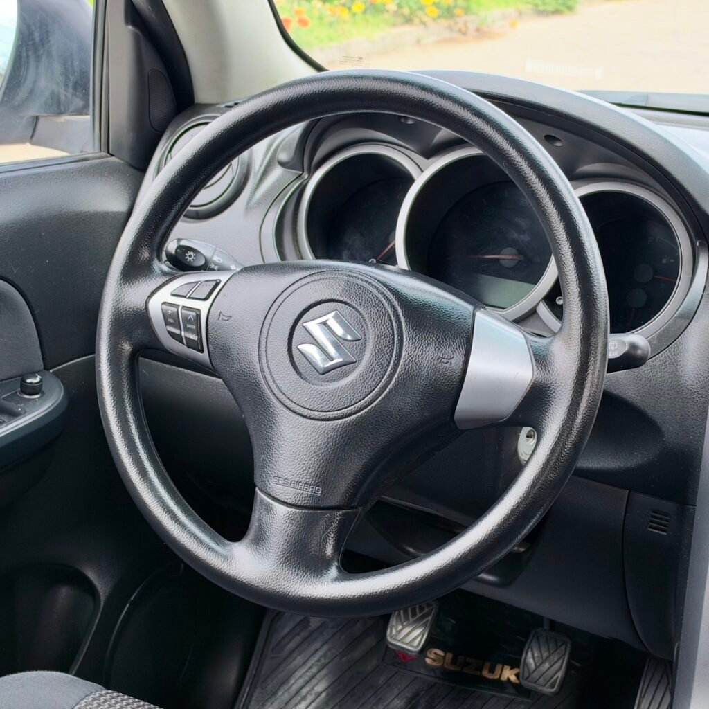 Suzuki Grand Vitara 2015 foto 2