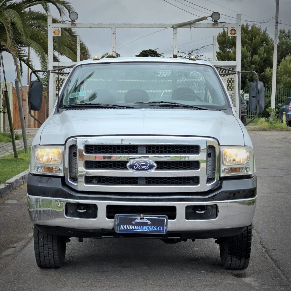 Ford F-4000 4X4 2019 foto 3