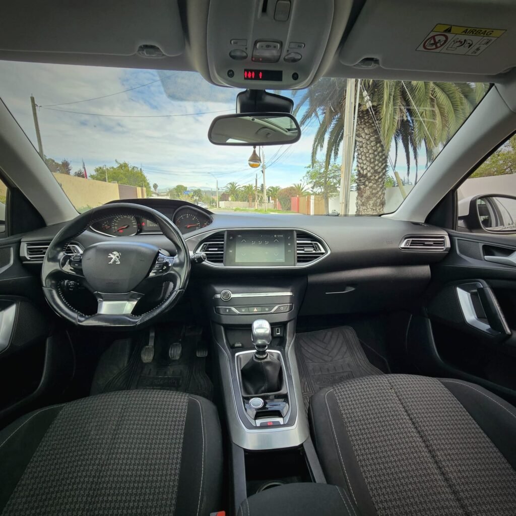 Peugeot 308 DIesel 2018 foto 6