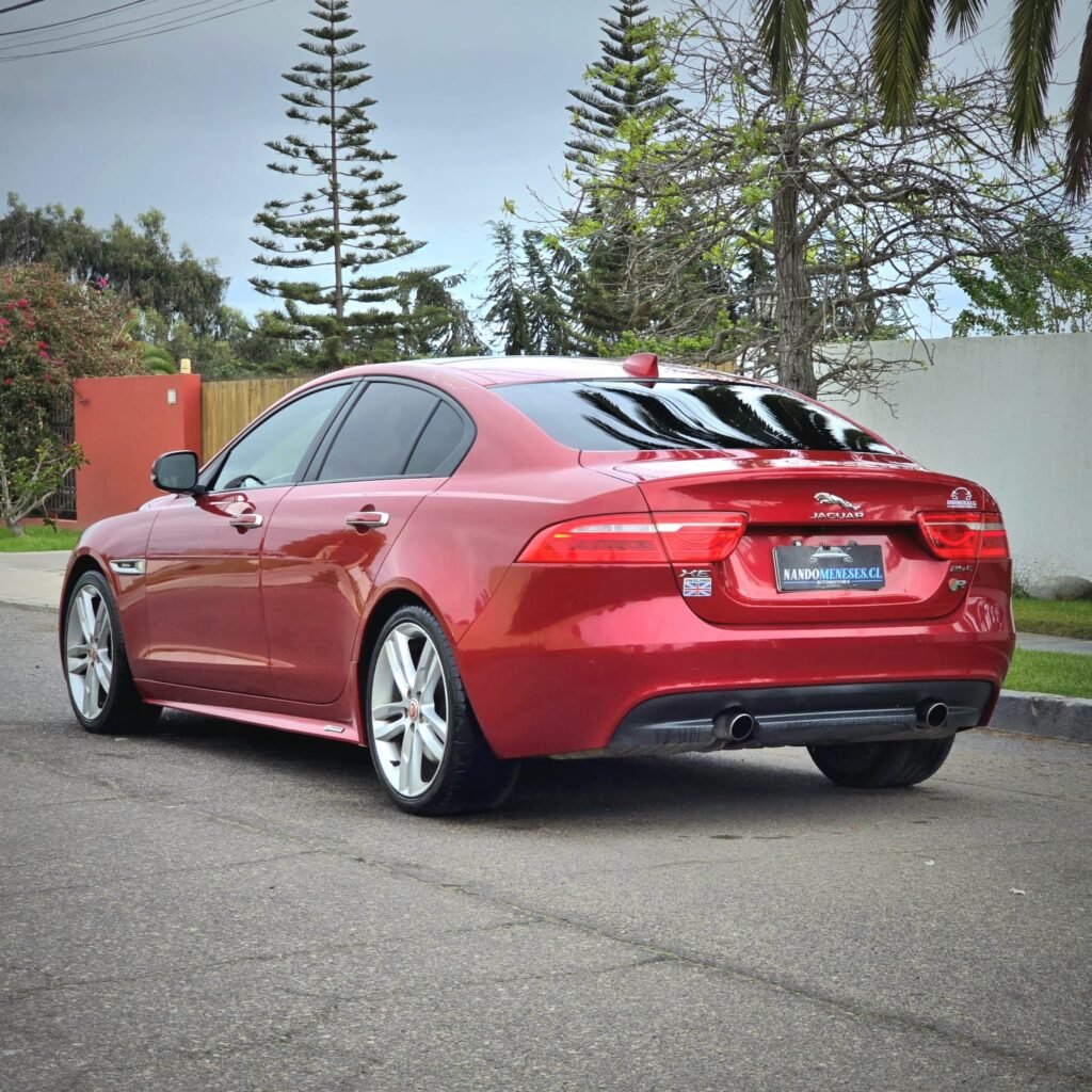JAGUAR XE 2017 foto 9