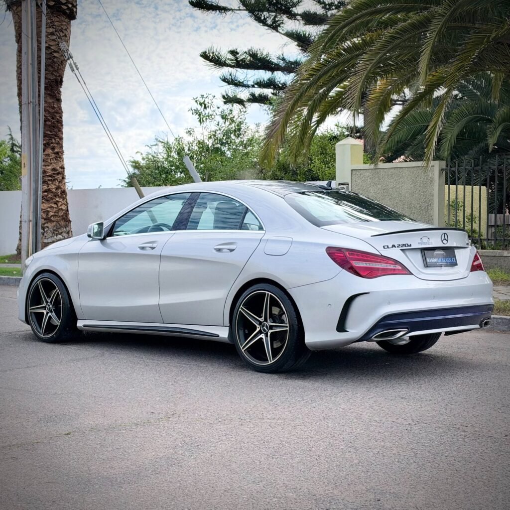 MERCEDES BENZ CLA 220D 2017 foto 10