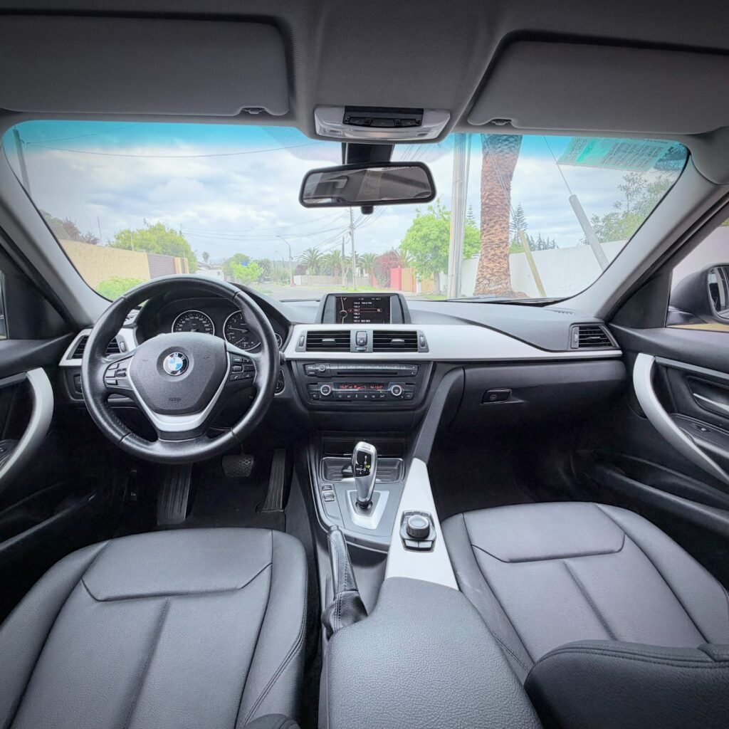 BMW 320i 2015 foto 6