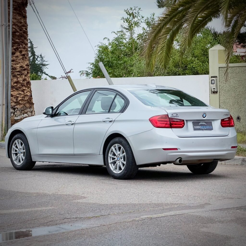 BMW 320i 2015 foto 9